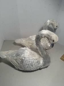 lot 311 image: Pair of Martha Stewart 12�� sequined swans holiday bridal