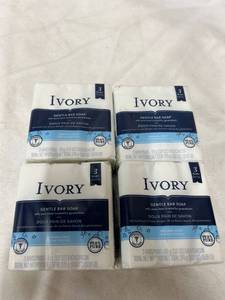 lot 3485 image: 4 Ivory Gentle Bar Soap Original Scent 3.17 oz. 3 Countpack