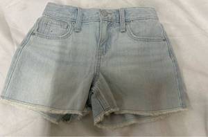 lot 3497 image: Ladies Old Navy High-Rise Jean Shorts 3�� Inseam Size 7
