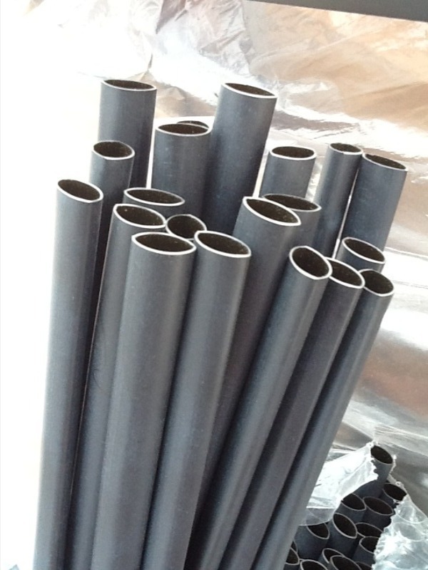 lot 45 image: 20 pieces of 3 foot long Shrink tubing half inch opening