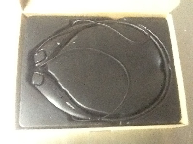 lot 70 image: Bluetooth headset has pictures