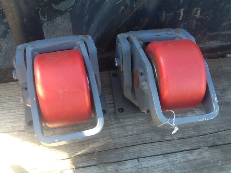 lot 84 image: Two large heavy heavy duty industrial casters
