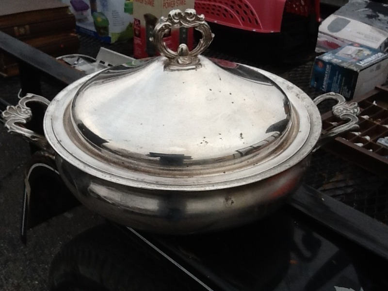 lot 8487 image: Silver plate serving dish with lid as pictured