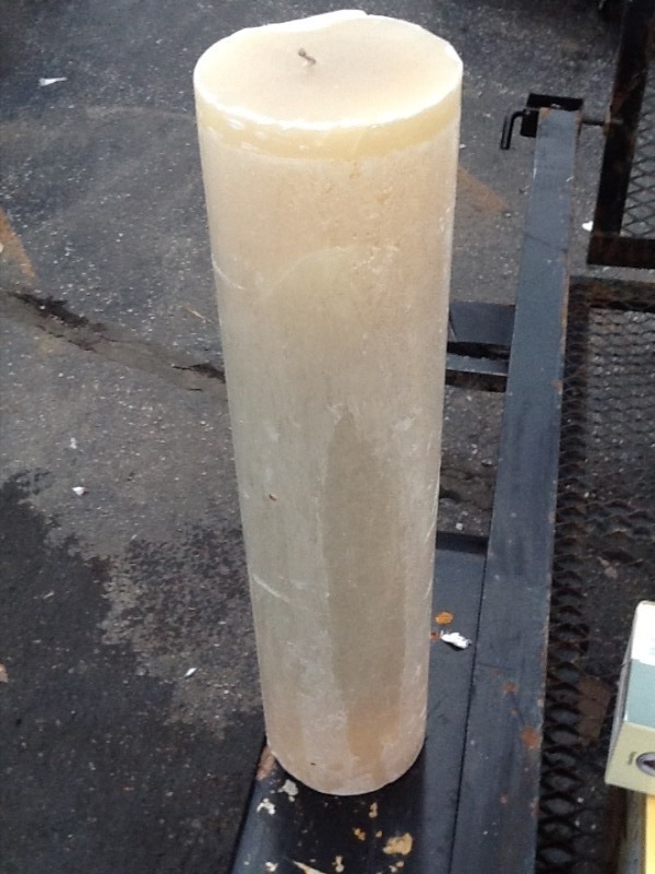 lot 8513 image: Very large candle never been use 6 inches round 2 feet home