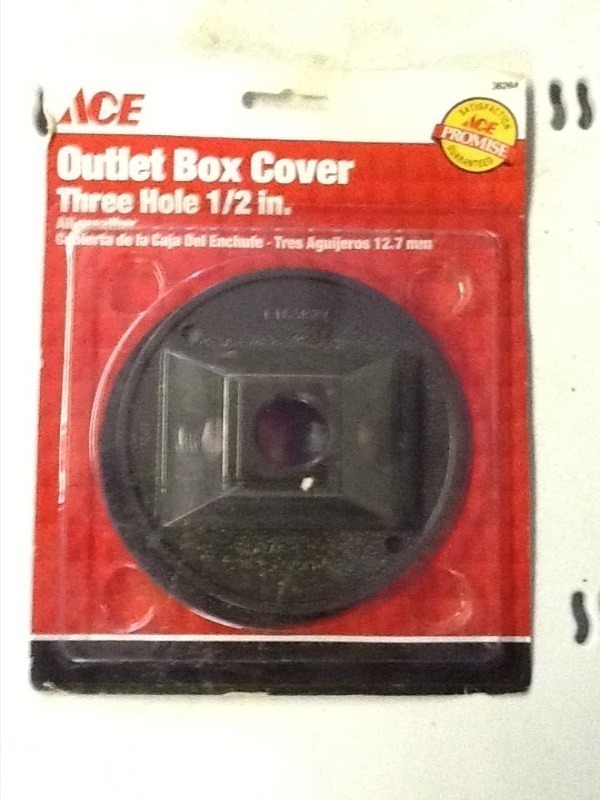 lot 92 image: 10 new outlet box covers as pictured