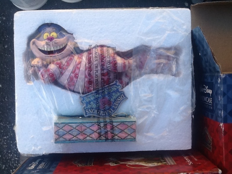 lot 48 image: Two new Disney collector Shishire cat