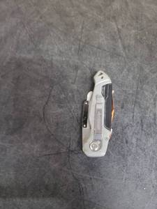 lot 6485 image: Husky. Pro Utility Knife