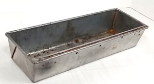 lot 2037320 image: Commercial Kitchen Stainless Steel 15.5x4 3 Deep Loaf Pan