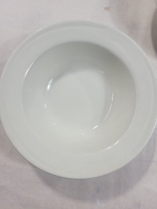 lot 3626032 image: Oneida Foodservice Narrow Dinner Bowl 6in Cream White