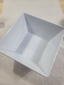 lot 3626078 image: Square Dinner Bowl, 7in x 7in-White