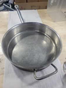 lot 3626103 image: Commercial Kitchen 14in Frying Pan