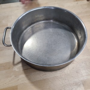 lot 3626299 image: Commercial Kitchen Stainless Steel 15Qt Pot