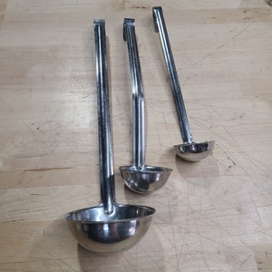 lot 3626309 image: Commercial Kitchen Stainless Steel Soup Ladles 3 Pack