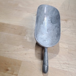 lot 3626332 image: Winco 12oz Stainless Steel Scoop