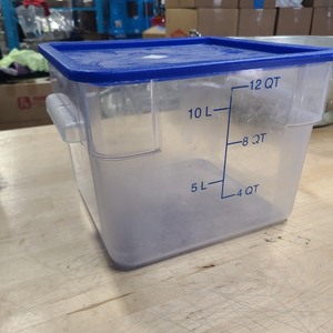 lot 3626335 image: Commercial Kitchen Clear Plastic 12Qt Food Storage Bin with Lid