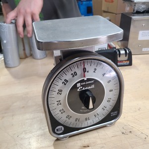 lot 3626354 image: San Jamar Commercial Kitchen Stainless Steel 30oz Weighing Scale