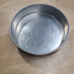 lot 3626388 image: Commercial Kitchen 8inx2in Stainless Steel Round Cake Pan