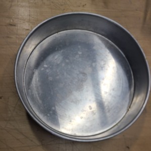 lot 3626389 image: Commercial Kitchen Stainless Steel 9.5inx2in Round Cake Pan