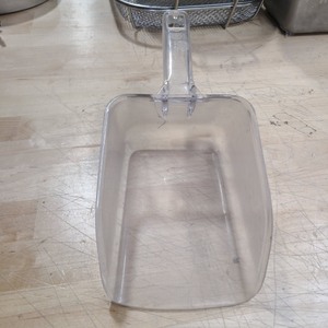lot 3626390 image: Commercial Kitchen 1Cup Clear Plastic Dry Scoop
