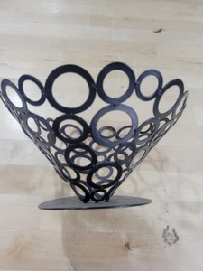 lot 3626402 image: Fruit Bowl Bubble Black Table Centerpiece