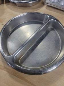 lot 3626417 image: Commercial Kitchen Stainless Steel 4Qt Divided Buffet Table Chafing Dish