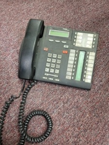 lot 3625067 image: Nortel Norstar T7316E Charcoal 16 Button Display Speaker Telephone NT8B27JAAA #A
