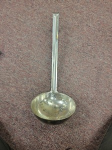 lot 3625168 image: Winco Economy 24 Oz Ladle