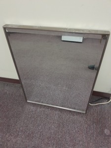 lot 3625202 image: Silver wall mirror 29 x 23