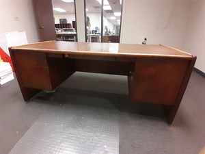 lot 3625218 image: Solid Wood Desk (used, some wear) 72 x 30 x 36