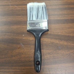 lot 3625235 image: Black Handle Long 3 Paint Brush