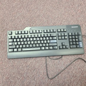 lot 3625273 image: Lenovo KB1021 Wired USB Keyboard Black PN41A5289 USED