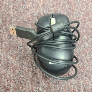 lot 3625289 image: Microsoft Optical Mouse V2.0 USB 1113