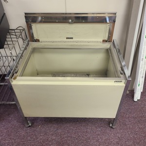 lot 3625329 image: MSRP $400 Acco Accodata Flip Top Mobile Security Hanging File Cabinet