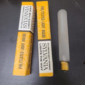 lot 3625359 image: Sylvania - 18143-20T6 12 CF120 Bulb 2 Pack