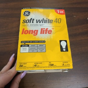 lot 3625397 image: GE Soft White 40 Long Life 4 Bulbs 40W