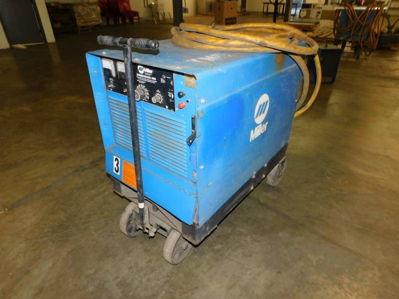 lot 8000 image: Miller 902970, Dimension 400 CcCv Dc Arc Welder