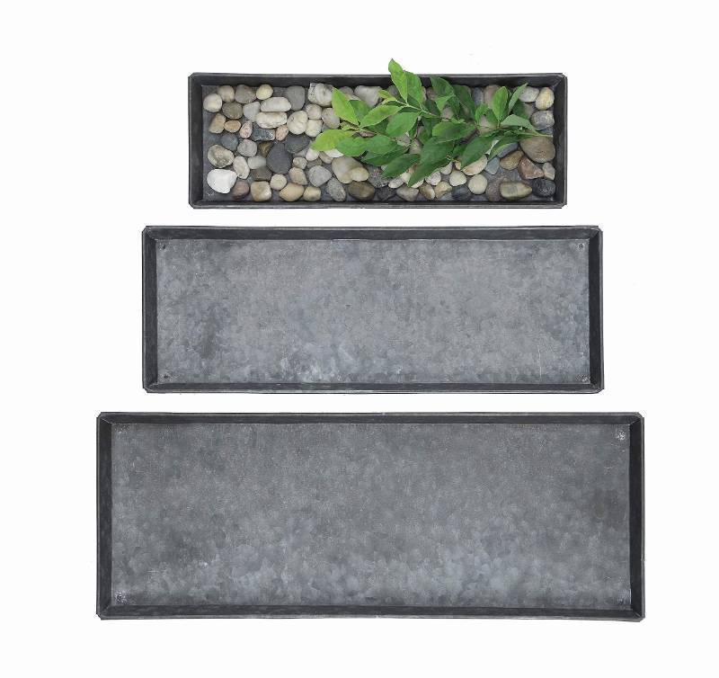 lot 42351 image: Creative Co-op DA4168 Decorative Rectangle Zinc Trays (Set of 3 Sizes) Retail $27