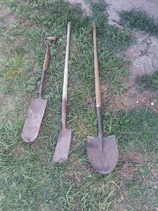 lot 4299 image: Sharpshooter, Shovel and Homemade Trenching Shovel