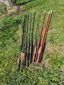 lot 4302 image: 9 T Posts