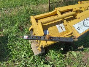 lot 4305 image: Cat 1 Drawbar