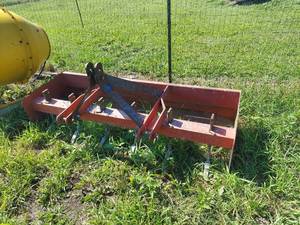 lot 4306 image: 3Pt Box Blade with Rippers