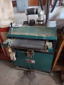 lot 4308 image: Grizzly Model G1066 24in Drum Sander