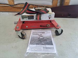 lot 4320 image: 450lb low lift transmission jack