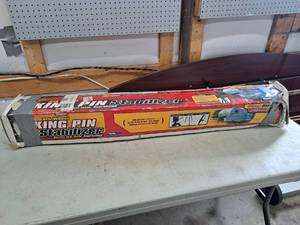 lot 4324 image: 5th Wheel King Pin Stabilizer