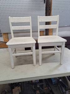 lot 4419 image: 2 child size chairs