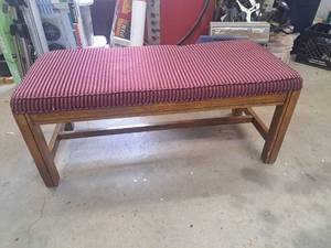 lot 4435 image: Bench