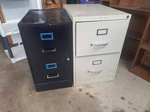 lot 4438 image: 2 file cabinets