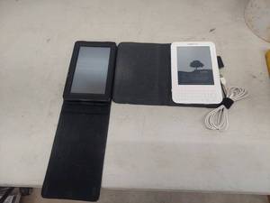 lot 4441 image: Amazon Kindle and Kindle Fire