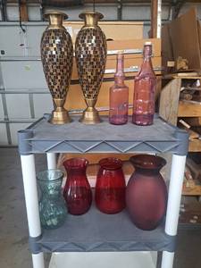 lot 4442 image: All vases on shelf