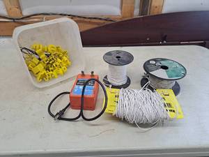 lot 4488 image: electric fence pieces